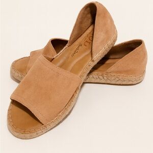 Born Seak Espadrille Sandal Women Size 7M‎ Suede Flats Peach Open Toe Shoe